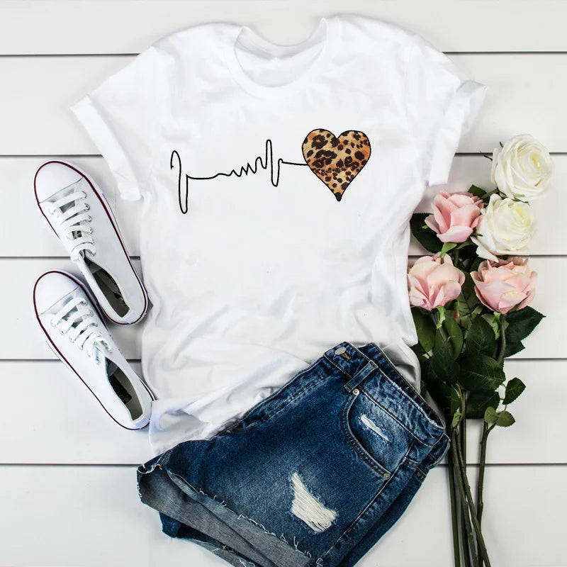 Leopard Heart 90s Tee